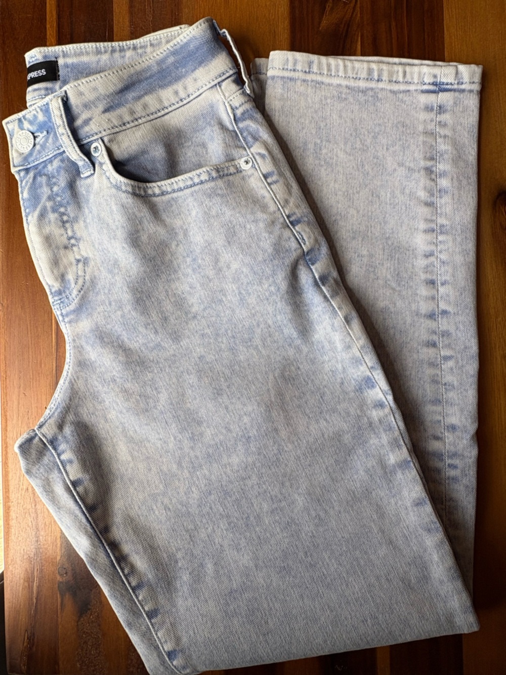 EXPRESS TALL Mid-Rise Boyfriend Cropped Straight-Leg Jeans